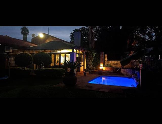 4 BEDROOM HOUSE FOR SALE IN GEELHOUTPARK